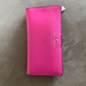 staci large slim bifold wallet